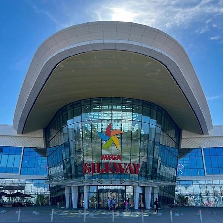 Ferienwohnung Уютная Квартира На Expo-Smart Замок Astana Exterior foto