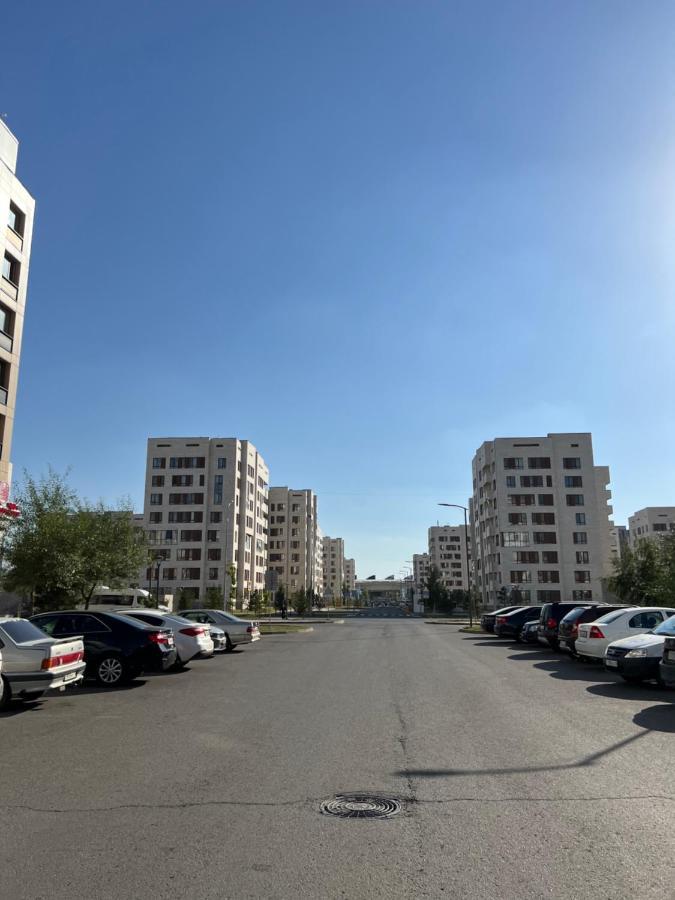 Ferienwohnung Уютная Квартира На Expo-Smart Замок Astana Exterior foto